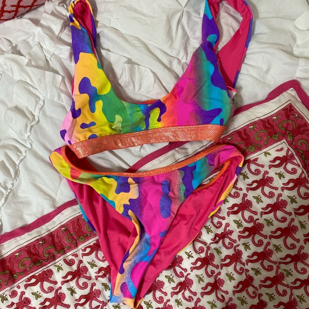 Dippin daisy’s bikini from Natalie Zacek!